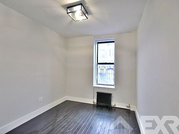 4th image of 1182 Putnam Ave #2G