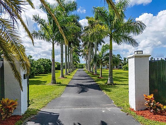2nd image of 20520 SW 190th St