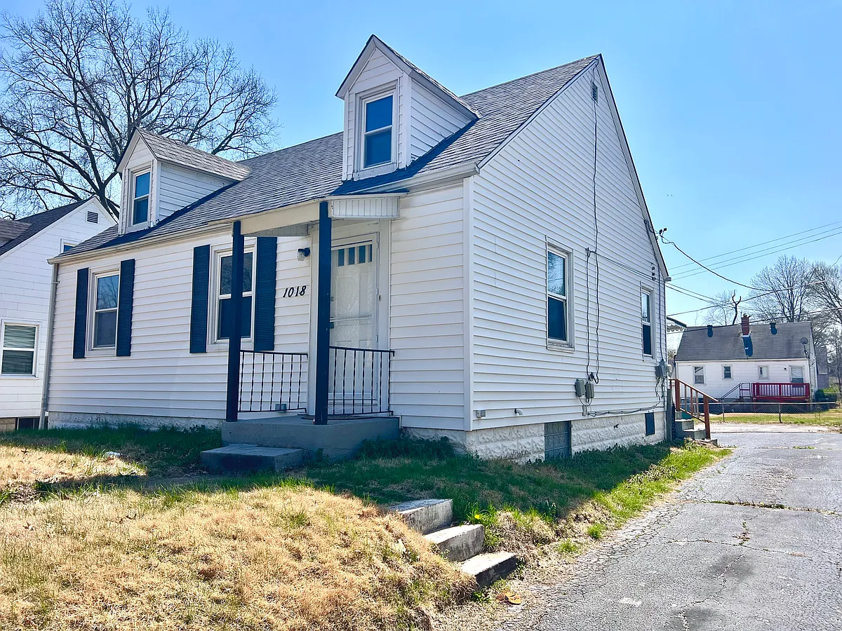 Building Photo - 1018 Lakeview Ave