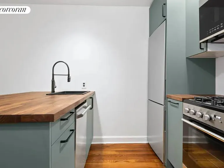 451 Bergen St #2L — Photo 2