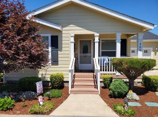 204 Kingsley St, Grants Pass, OR 97526