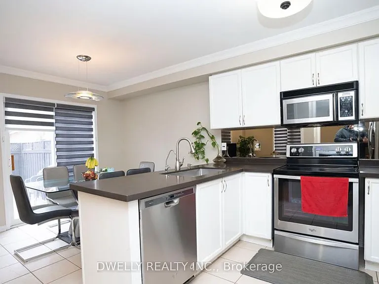 29 Trudelle Cres — Photo 8