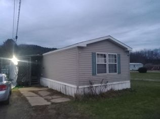 37 Spruce Ct, Warren, PA 16365