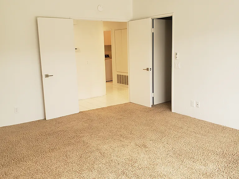 136 Desert Falls Dr E — Photo 18