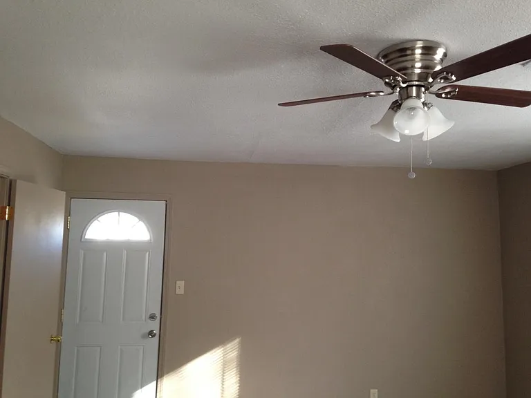 3033 E Maplewood Dr #1 — Photo 12