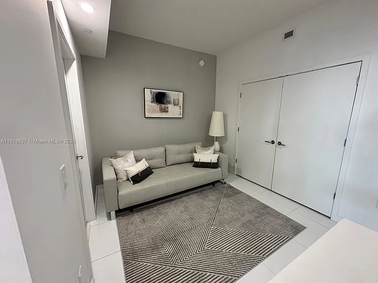 851 NE 1st Ave #1108 — Photo 9