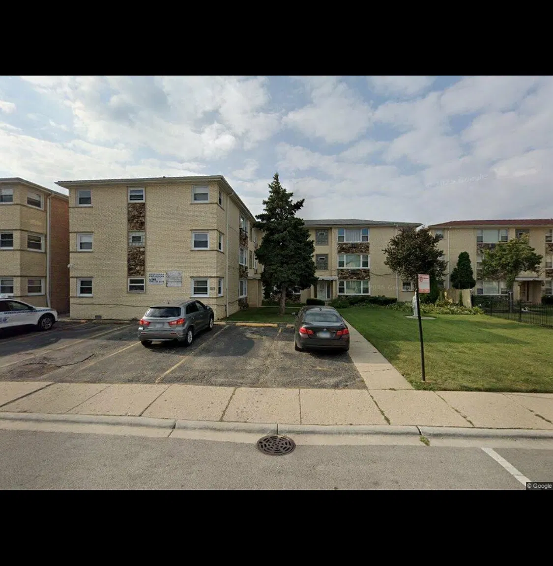3 bed, 1.5 bath, 1100 sqft, $2,000 — Photo 1