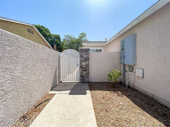 3rd image of 3144 Cereus Ave