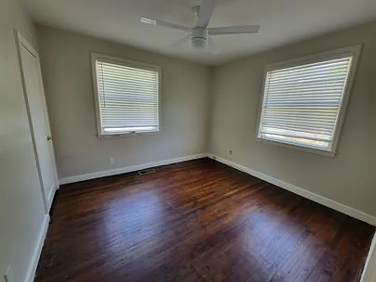 7 Calhoun Rd — Photo 18