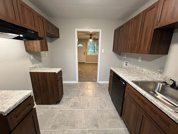 4th image of 3012 Waynoka Ave