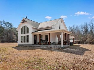 131 Rhodus Ave., Andrews, SC 29510