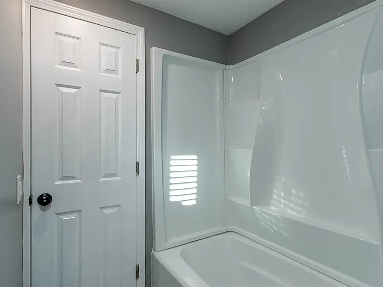 6863 Anderson Ave — Photo 19