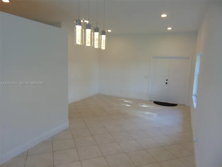 624 Vista Meadows Dr — Photo 7