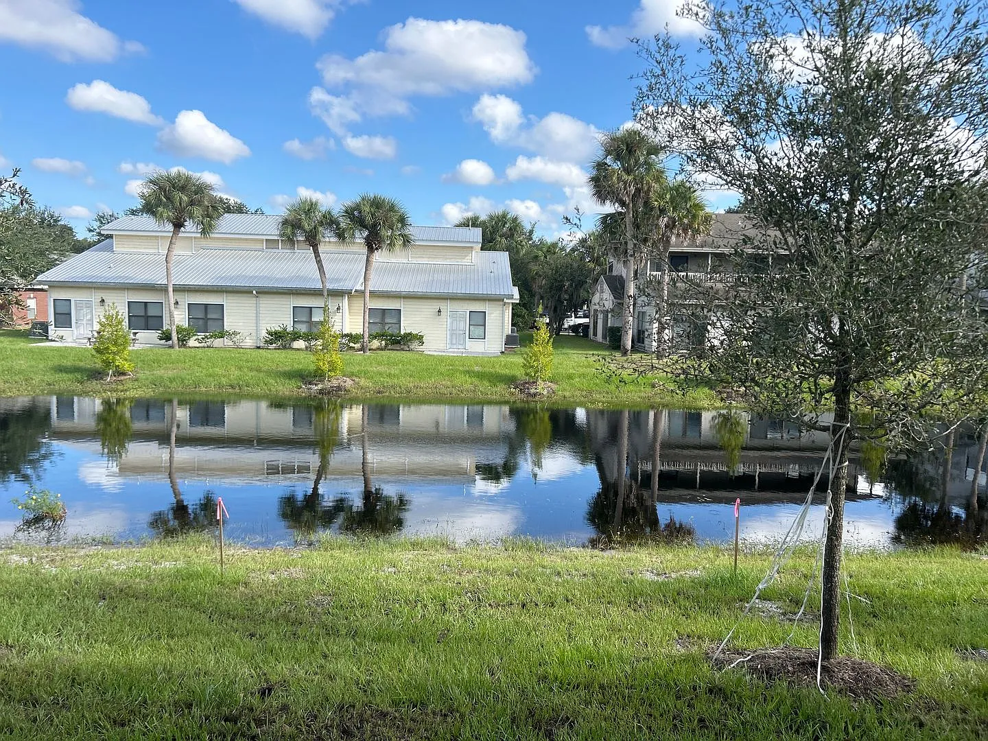 2/2.5 Townhome Off Baymeadows! Alden Landing — Photo 4