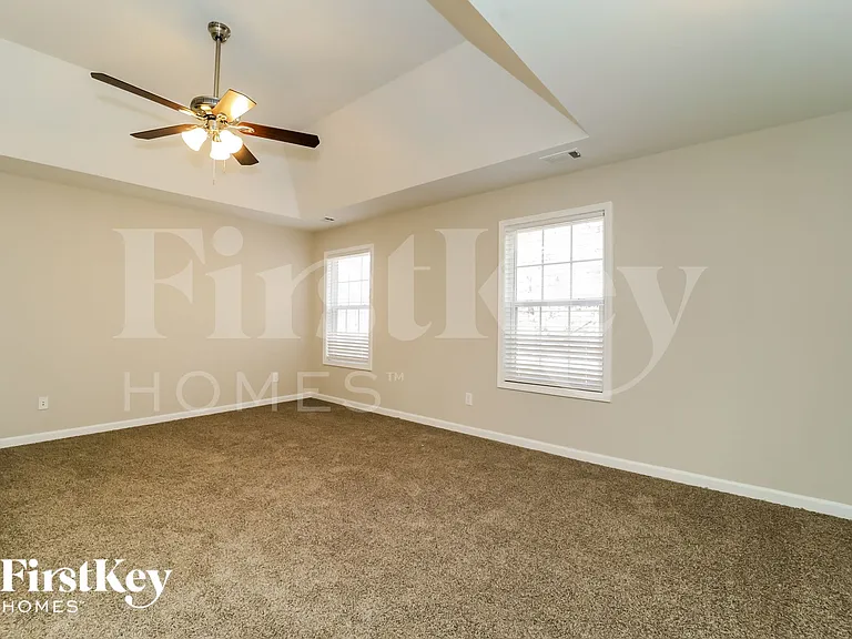 5811 Buckner Creek Dr — Photo 6