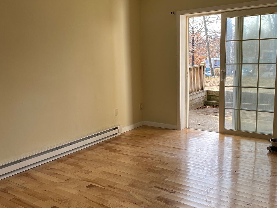 1st image of 512 Fox Run Ln #512