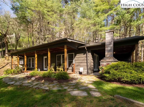 125 Cross Creek Farm Road, Blowing Rock, NC 28605