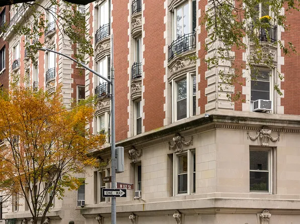 400 Riverside Drive image 10 of 21