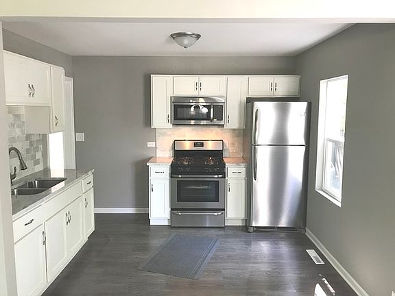 4th image of 1311 Beverly Dr