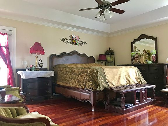4th image of 2725 Marilyn Ct