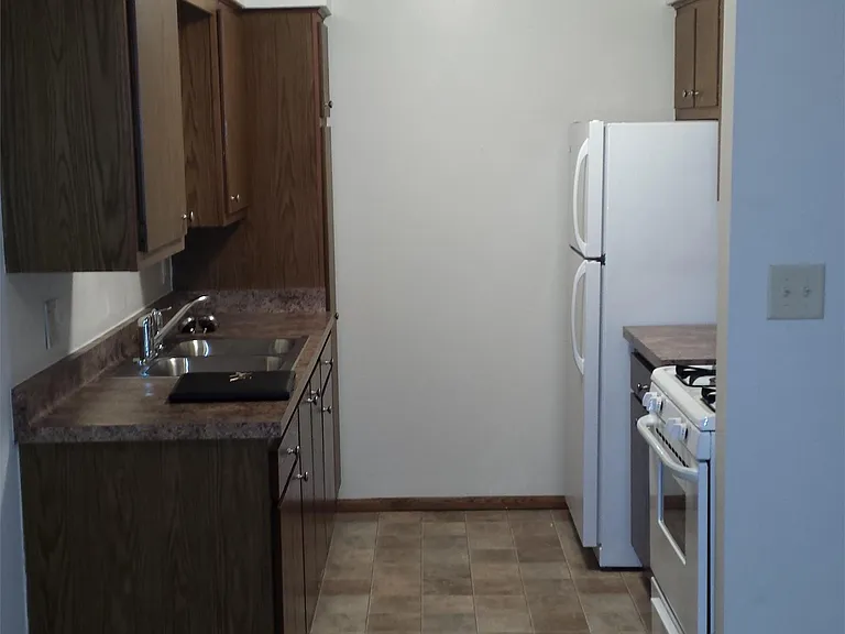 3254 S 108th St #11 — Photo 11
