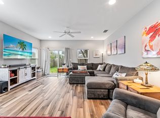 437 5th Ave S, Jacksonville Beach, FL 32250