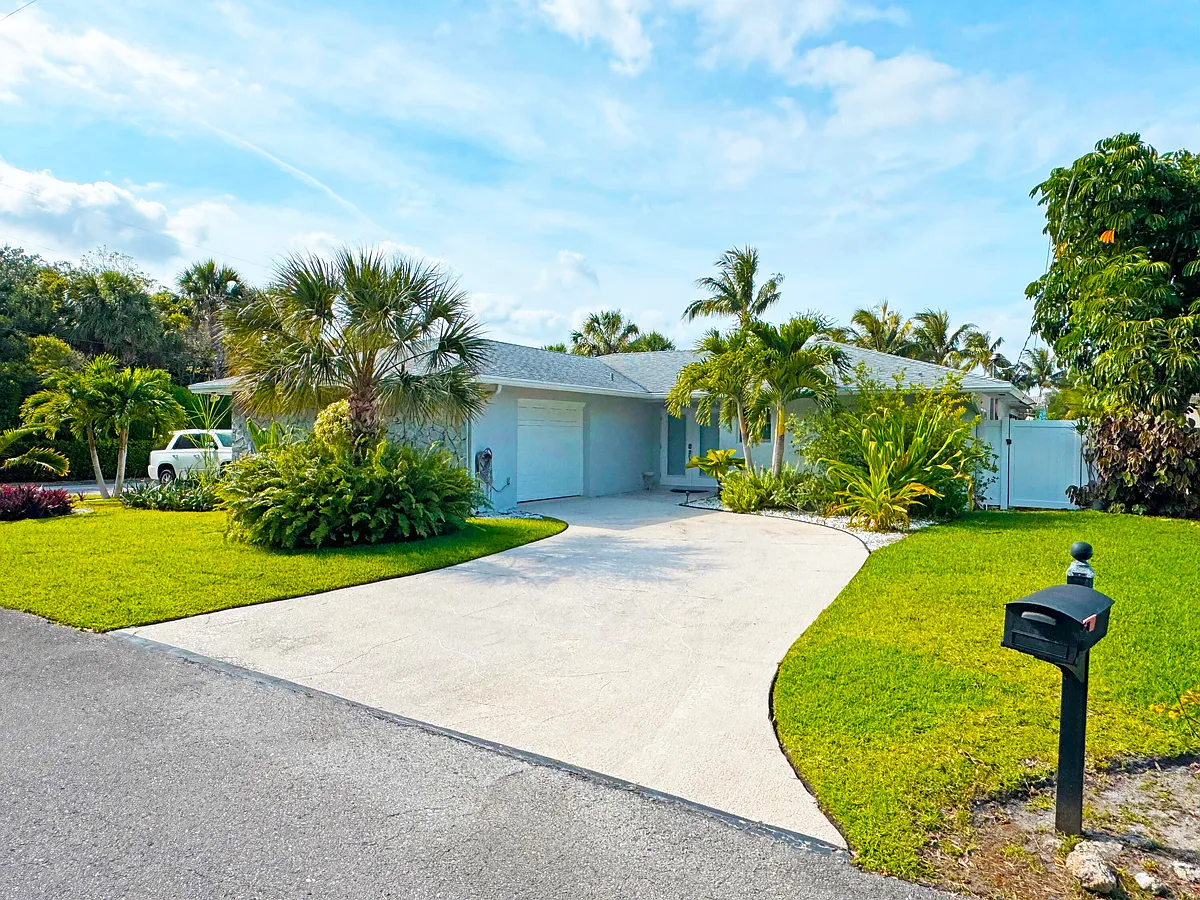 Building Photo - 106 Periwinkle Dr