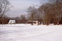 2nd image of 910 Fairview Lake Ln