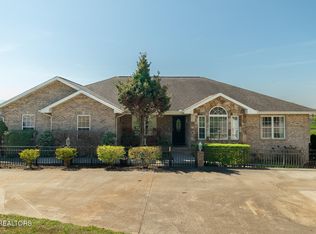 1339 Jim Fain Rd, Sevierville, TN 37876