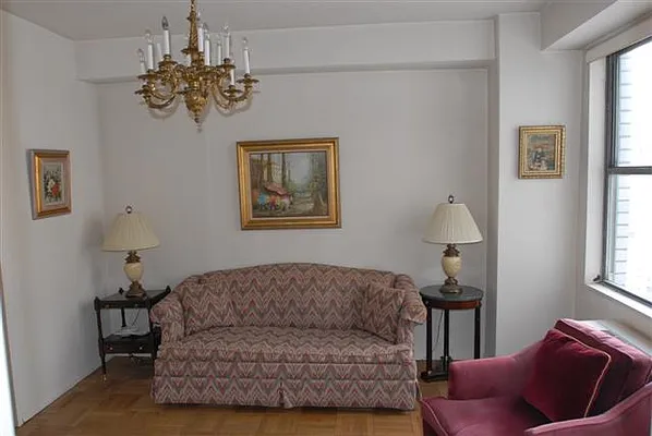 Sold by G. Laurie Cooper | media 19