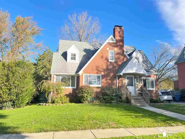 1424 Monroe St, Carleton, MI 48117