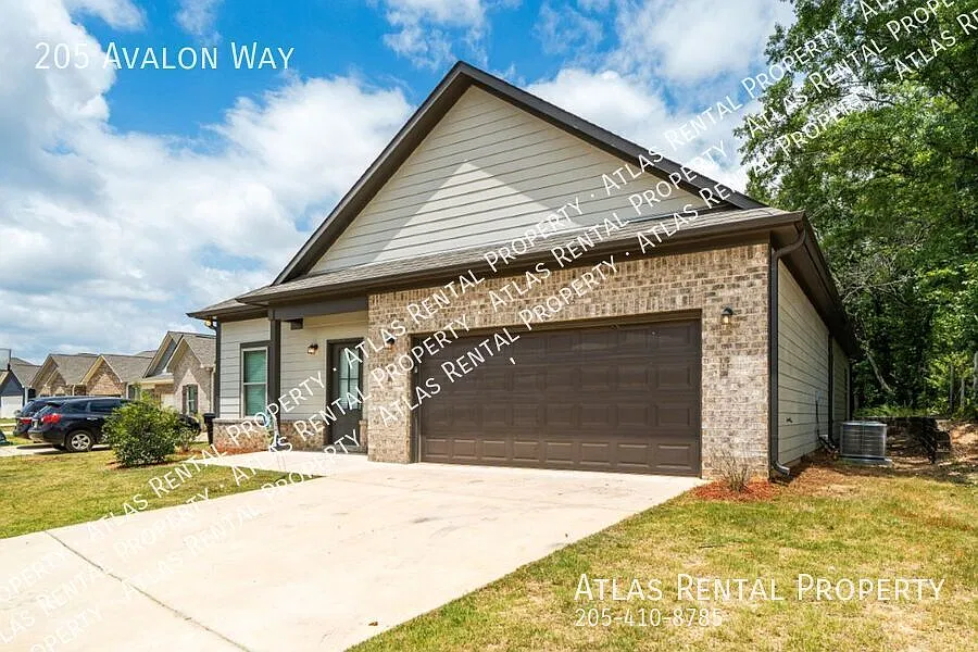 New Listing! 205 Avalon Way Clanton, AL 35045 — Photo 2