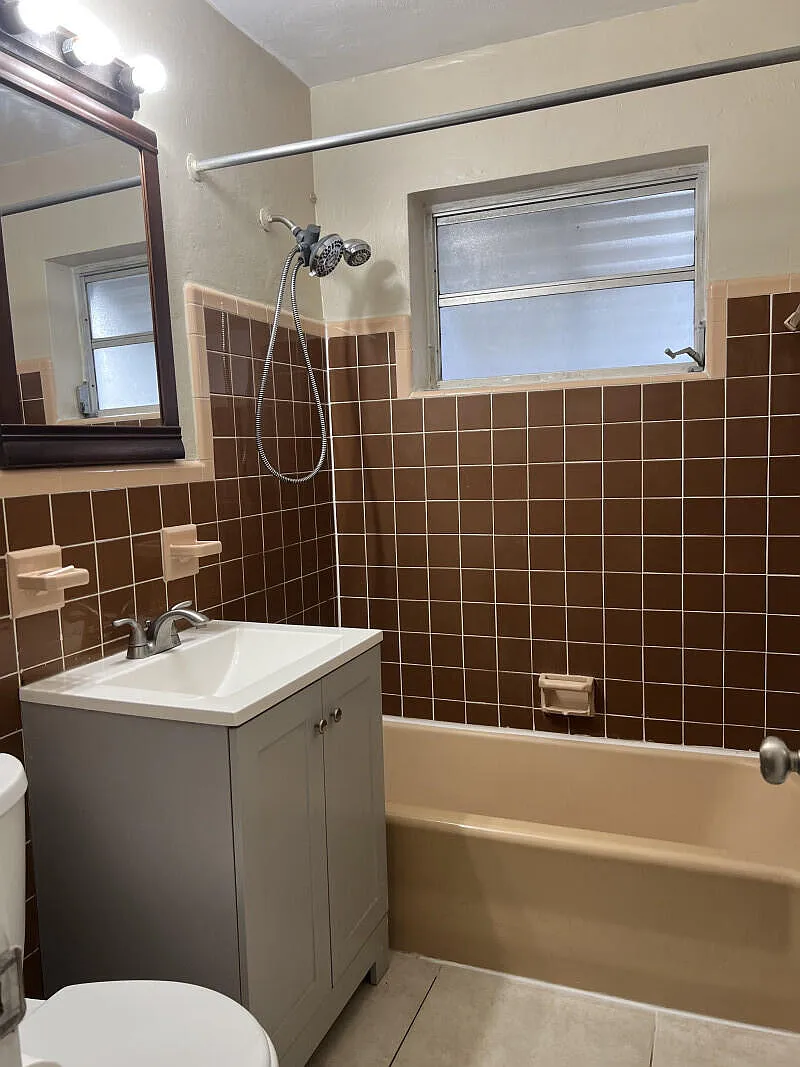 2 bed, 1.0 bath, 800 sqft, $2,290 — Photo 3