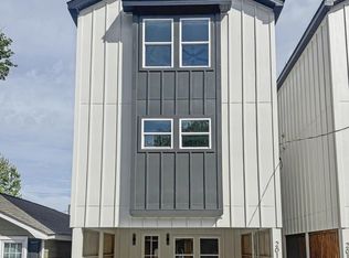 2016 Comstock Ave, North Charleston, SC 29405