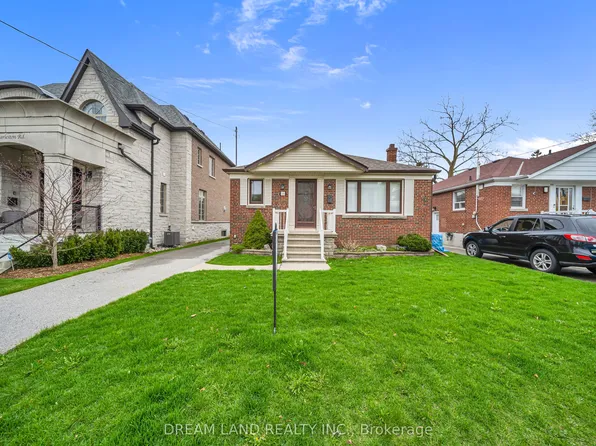 54 Charleston Rd, Toronto, ON M9B 4M9