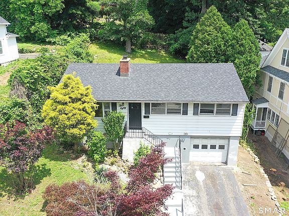 2nd image of 380 Farmington Avenue