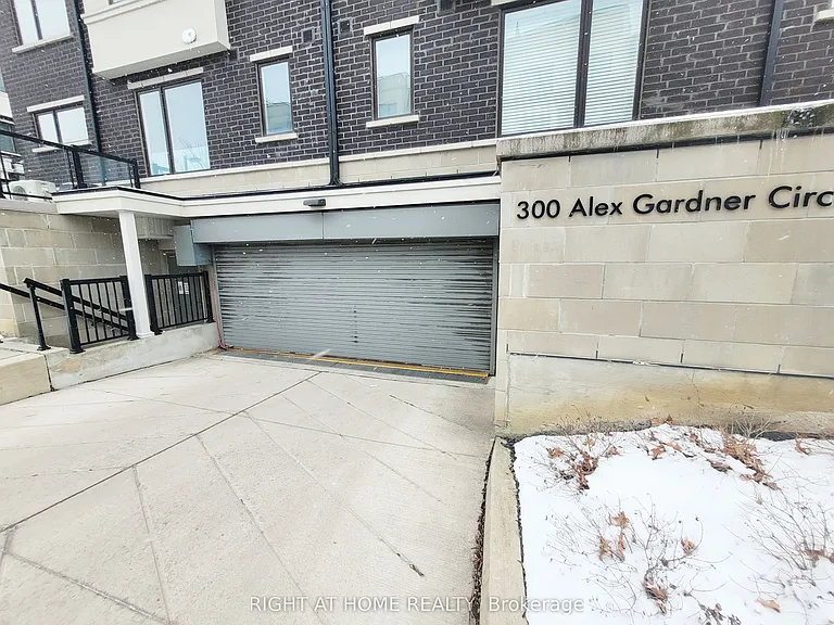 300 Alex Gardner Cir #47 — Photo 28