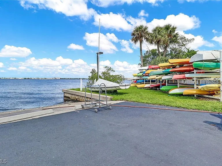 4386 Jib Boom Ct #1E — Photo 40
