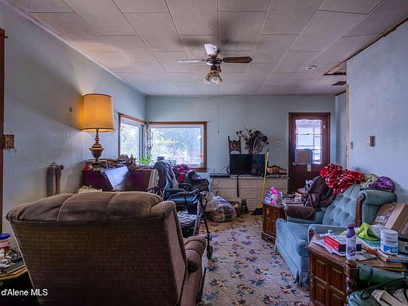 2nd image of 227 Jefferson Ave