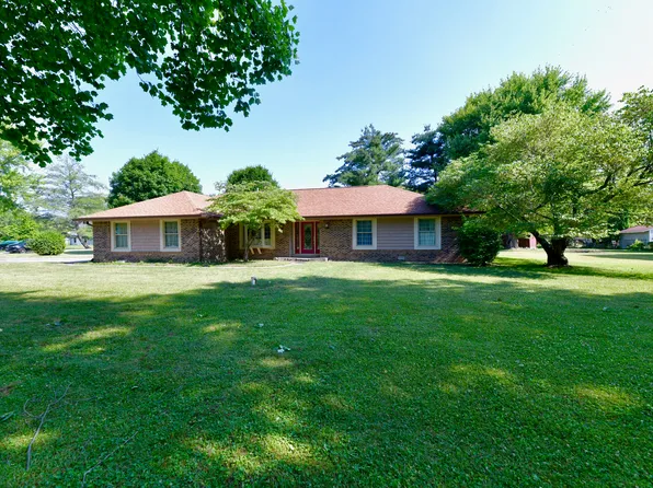 510 Countrywood Dr, Noblesville, IN 46060