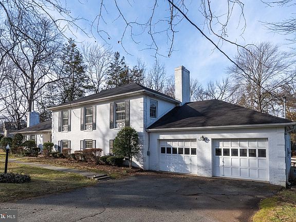 4th image of 6008 Beech Tree Dr