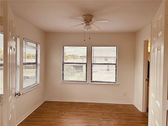 5th image of 601 Centre Ct SW APT 202