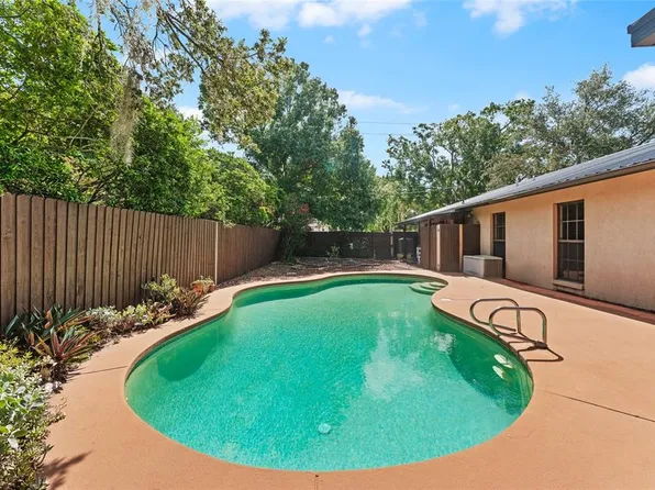 3011 Lake Ellen Dr, Tampa, FL 33618