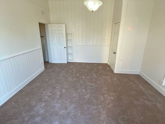 2nd image of 304 W Hawthorn St APT 5