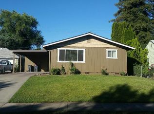 748 S Holly St, Medford, OR 97501