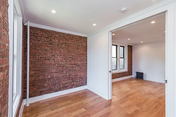 Rented by Nooklyn NYC LLC | media 47
