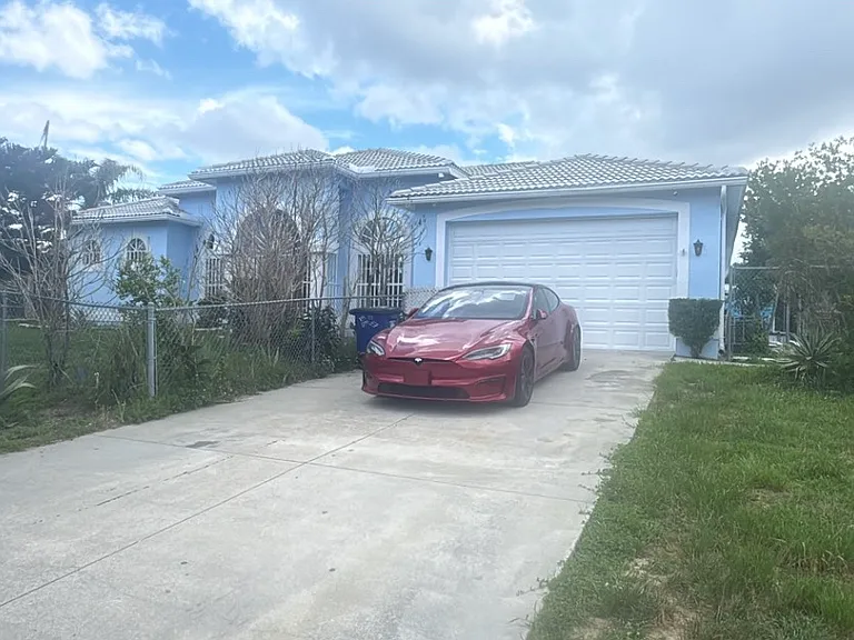 1722 Roosevelt Ave — Photo 38