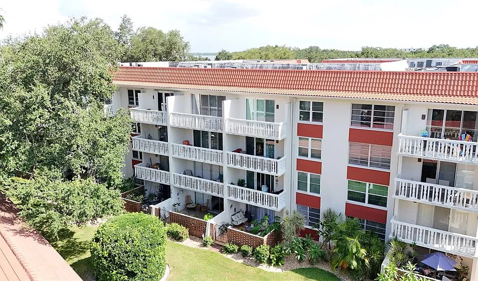 2650 Pearce Dr #409