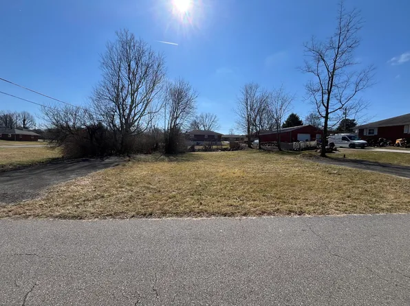 702 Perkins Ave, Danville, KY 40422