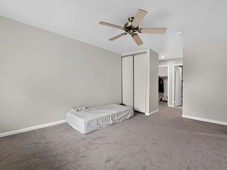5607 Vantage Point Rd — Photo 24
